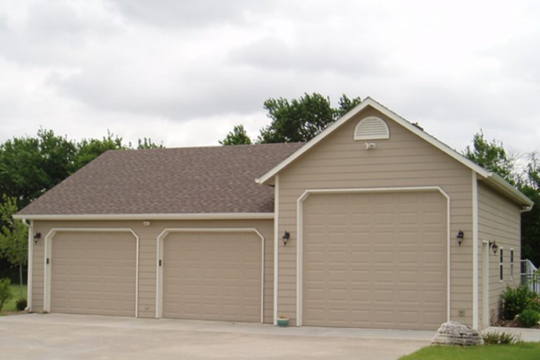 Prefab and Detached Car Garages For Sale in KS.